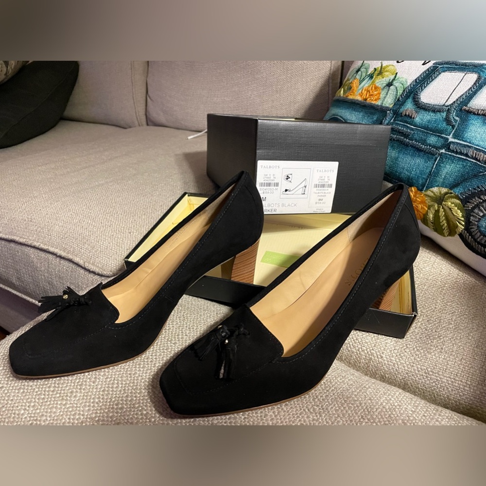 Talbots size 9M Parker- Black suede heels